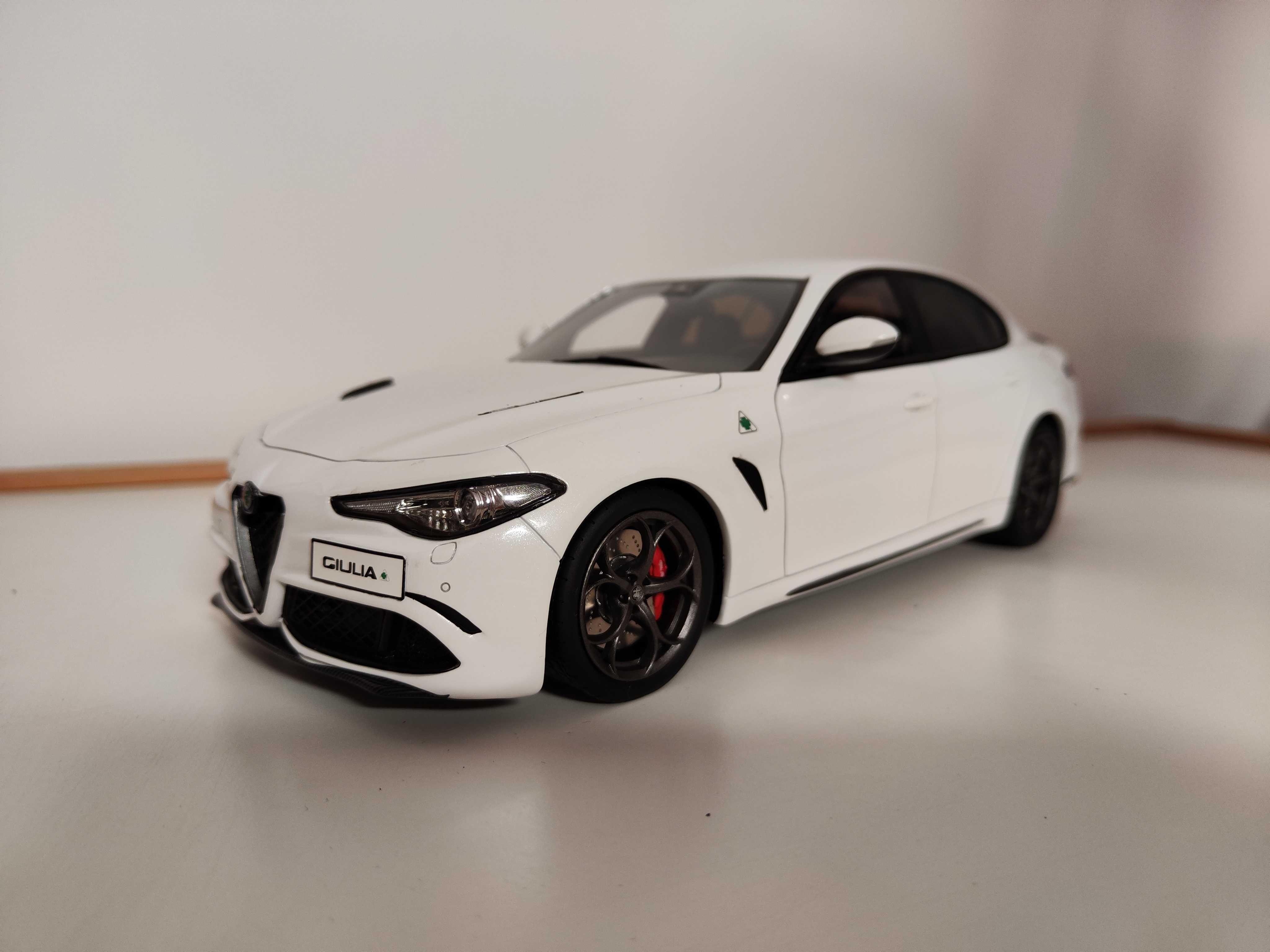 Vand macheta Alfa Romeo GIULIA Quadrifoglio - OTTO 1:18