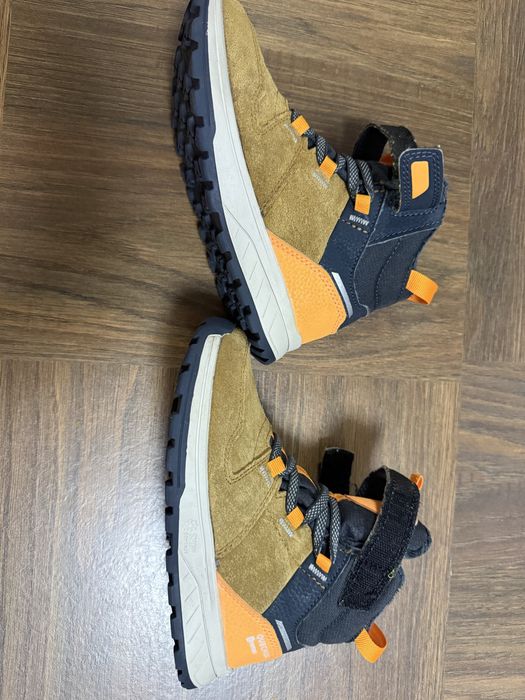 Детски зимни обувки (непромокаеми)