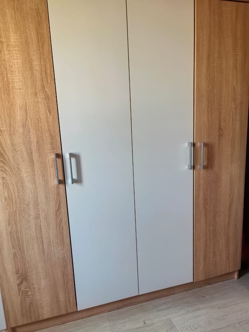 Продам шкаф в спальню
