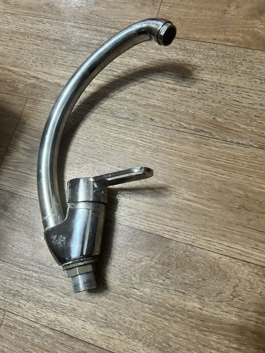 Продам смеситель в отличном состоянии