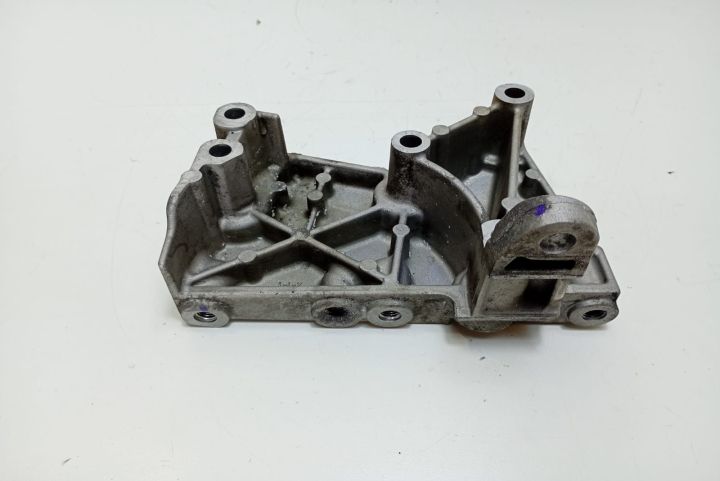 Suport motor 112317173R Dacia Duster  seria