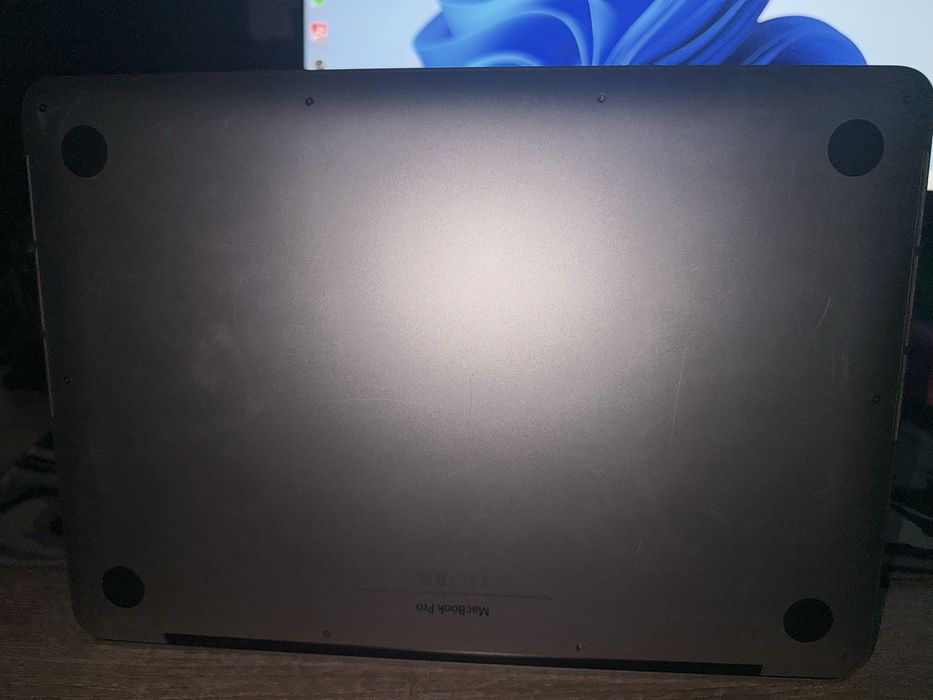 MakBook pro retina 2015 13-inch i7