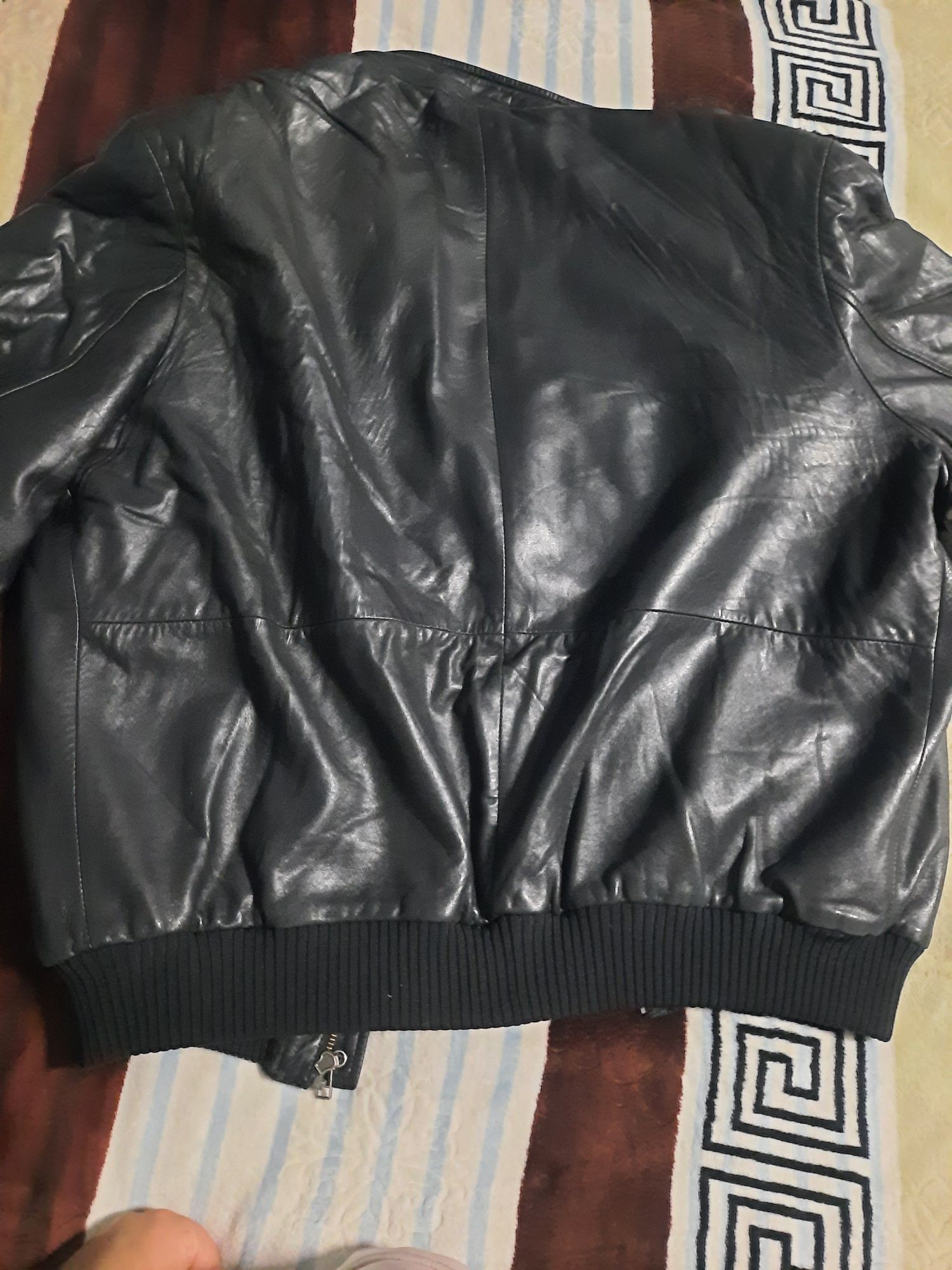 Куртка коженая черная