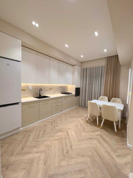 Глинка  • 8 роддом • 2-комн • 50м² • этаж 3/9