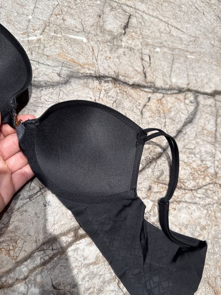 Сутиен Victoria’s secret размер 75 А