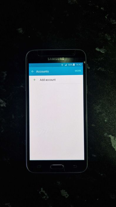 Vand Telefon Mobil Samsung J3 cu 4G/LTE !! Liber Retea !! la 200lei