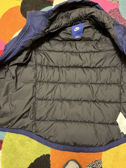 Vând geacă sport Nike