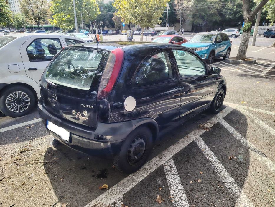Opel Corsa 1.0  anul 2001