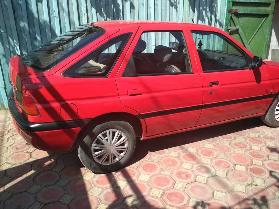 Ford Escort 1.3 1993 год на запчати