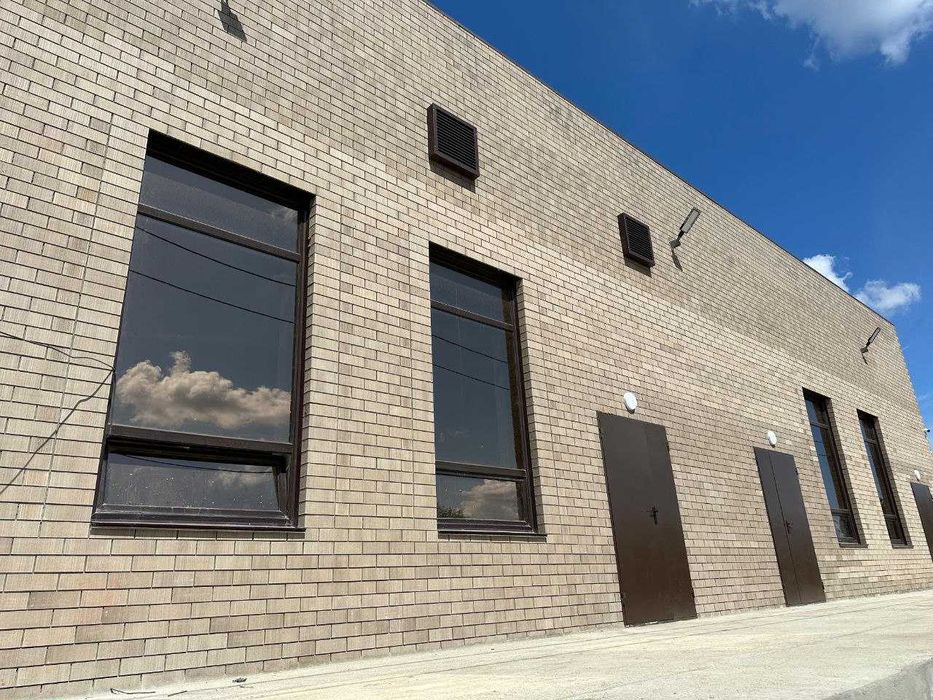 Отдельно-стоящее здание