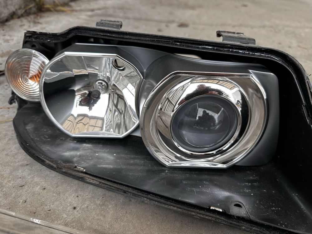 Фарове xenon и халогени за Audi S3 A3 8L