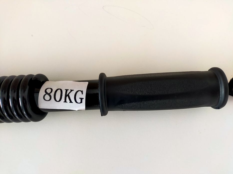 Новый пружинный экспандер на 80 кг.
