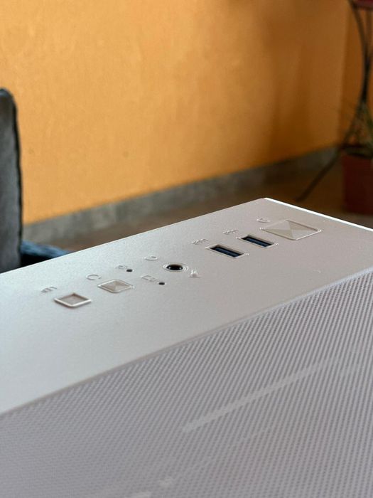 Vand pc de gaming, CITESTE DESCRIEREA!!