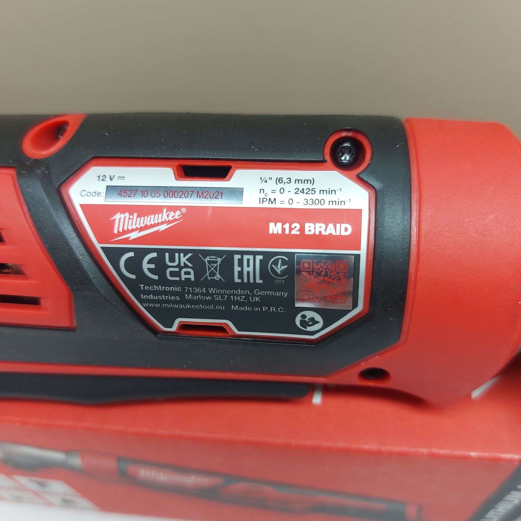 Акумулаторен ъглов ударен винтоверт Milwaukee M12 BRAID-0