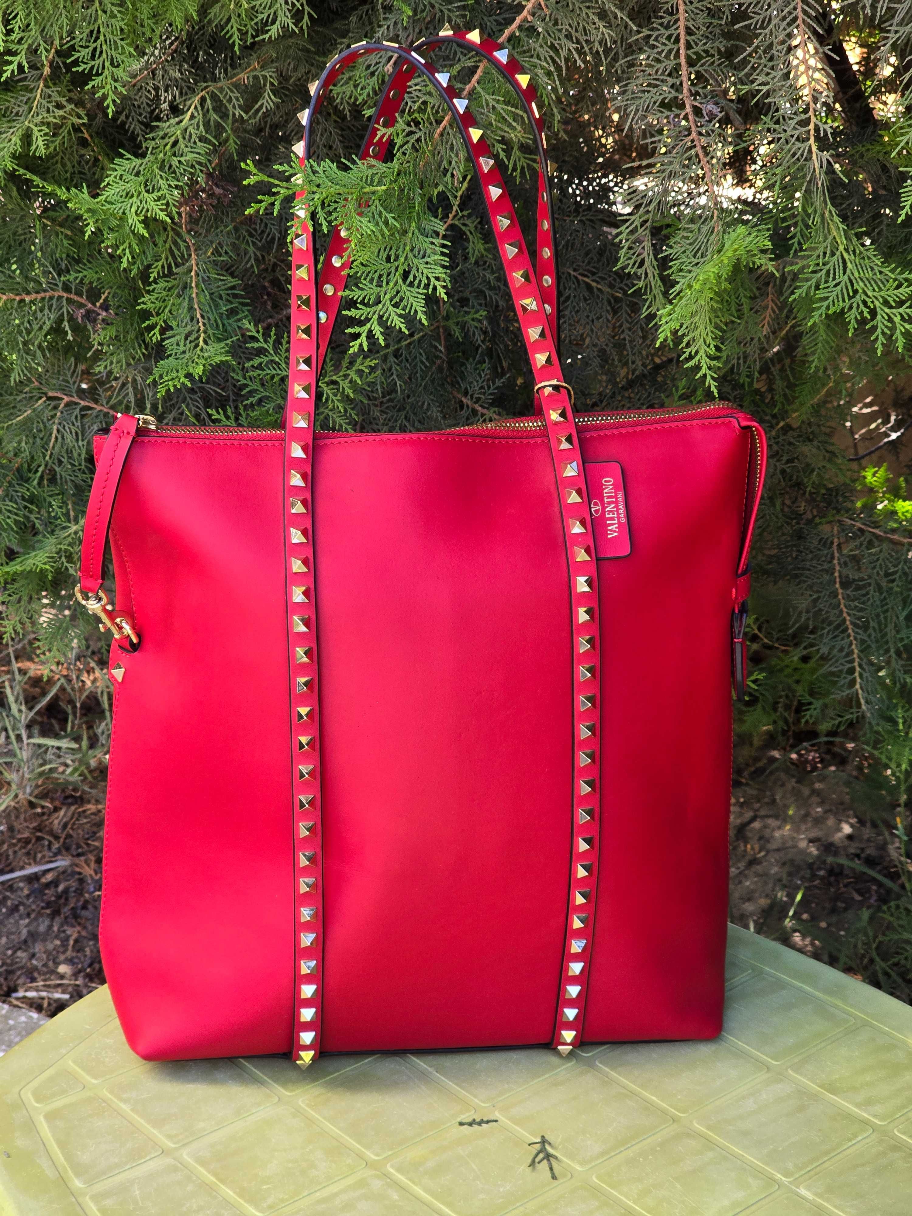 Valentino Garavani Rockstud оригинална дамска чанта