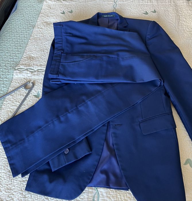 Продам костюм Van Cliff