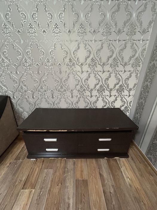 Подставка под телевизор