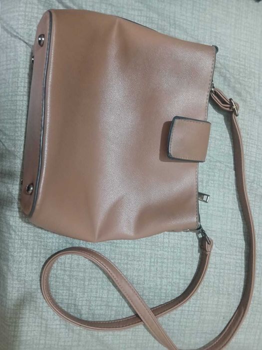 Распродажа сумок любая за 3000 в отличном состоянии