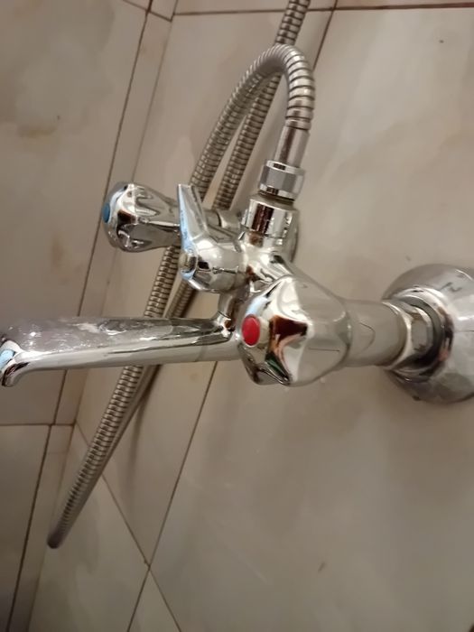 Стояща батерия за мивка