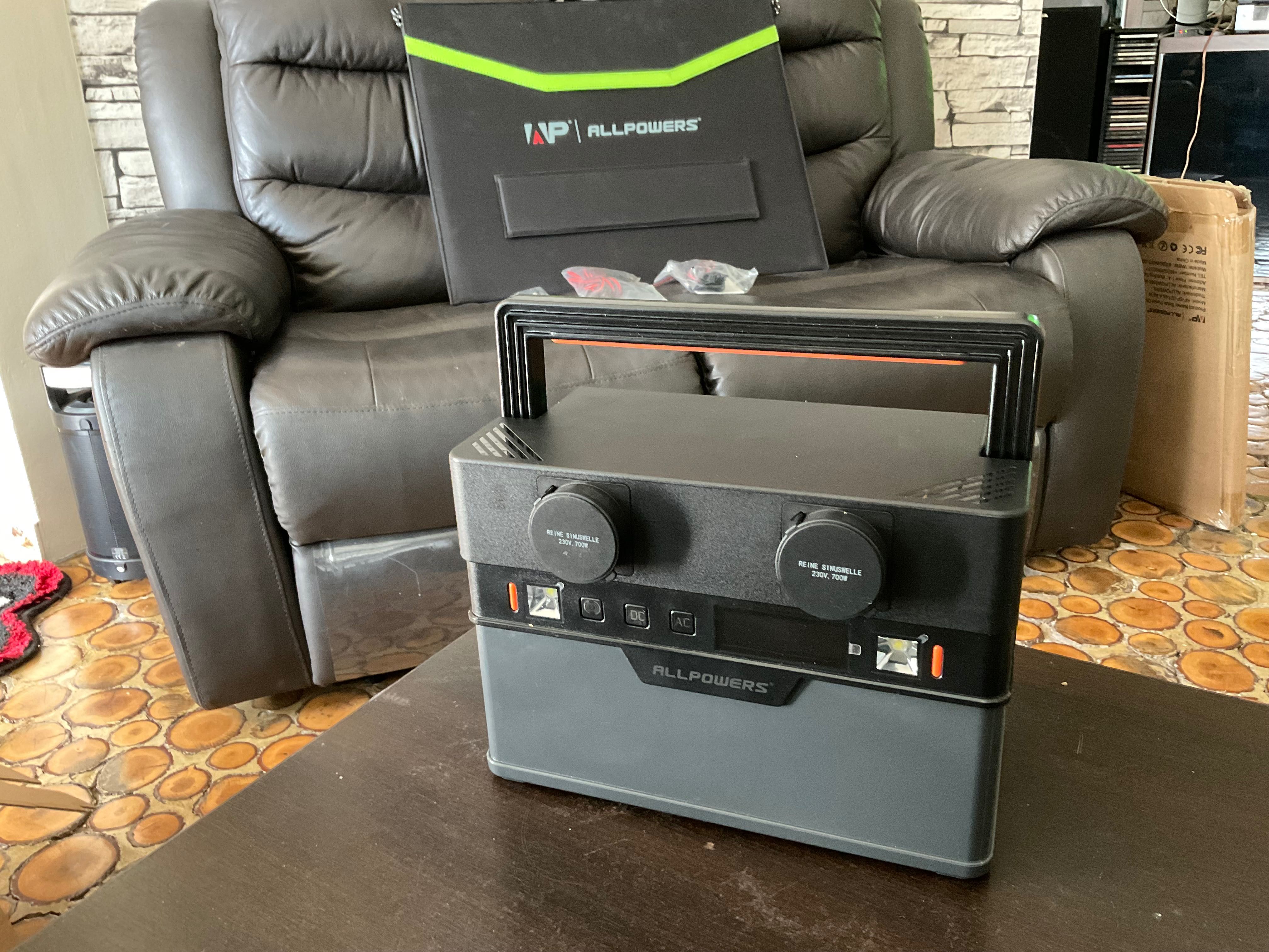 Stație Allpowers S700+ panou solar Allpowers 100W