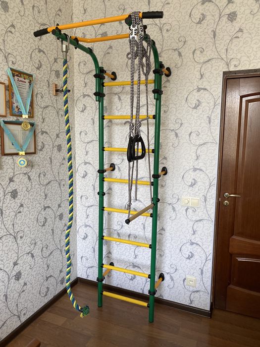 Детский спортивно-игровой комплекс