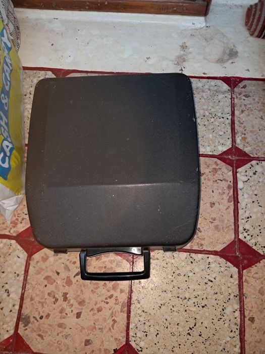 Vand masina de scris Hermes