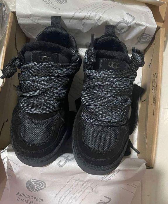 UGG lowmel negri [marimi: 37, 38, 39]