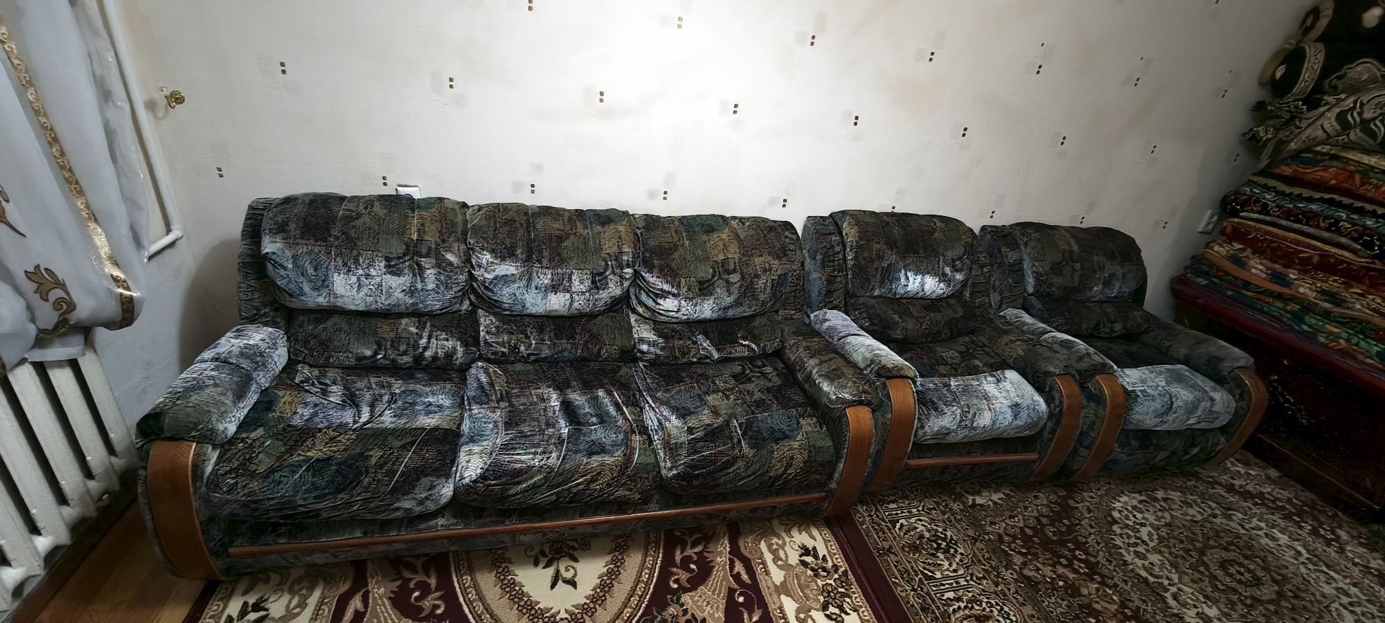 Divan Kreslo Srochno sotiladi