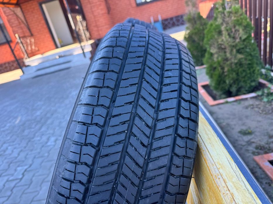 Продается летние шины Yokohama R17