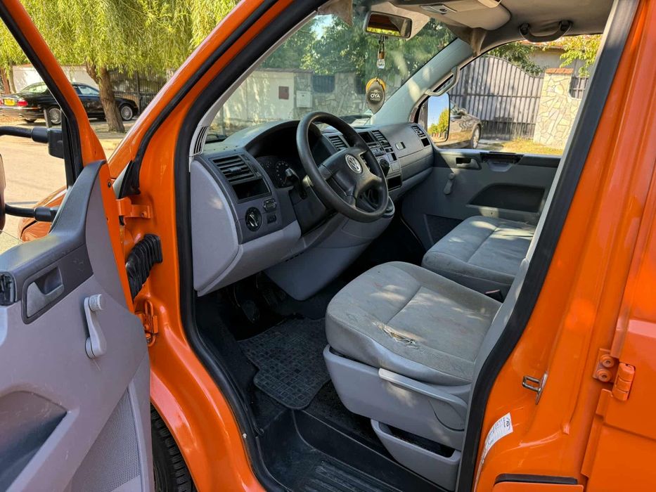 Vand sau schimb Volkswagen T5 1.9 tdi