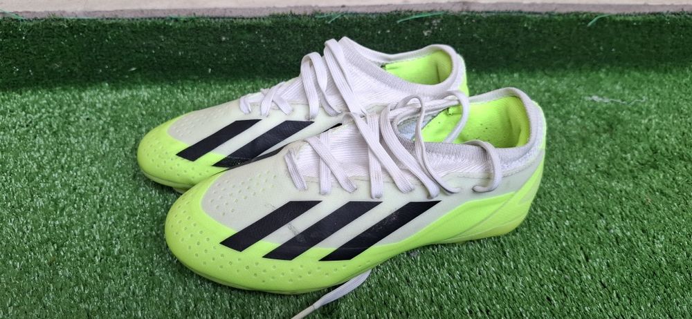 Adidas crazyfast 32