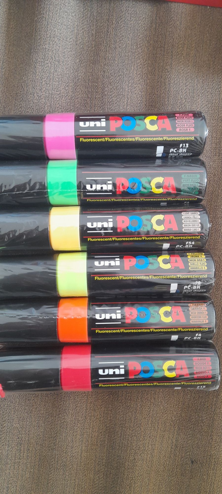 Комплект акрилни маркери POSCA
