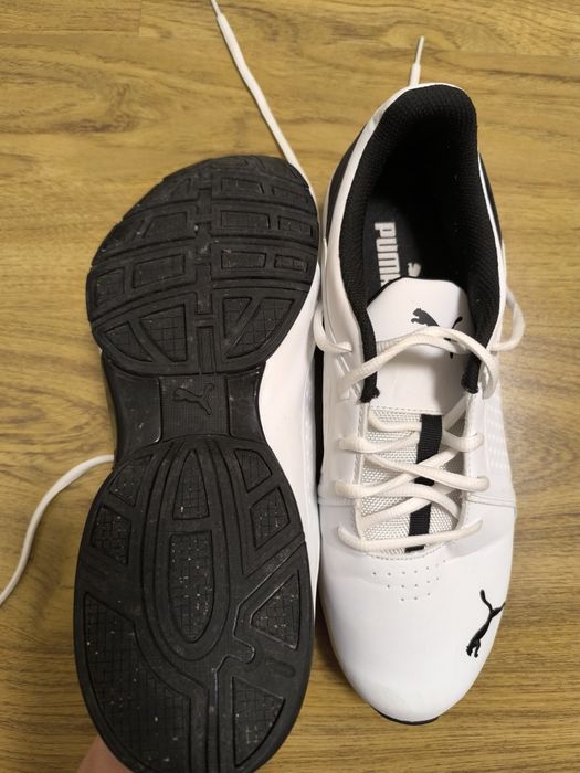 Бели маратонки Puma