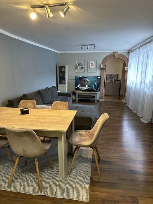 Vand casa centrul vechi