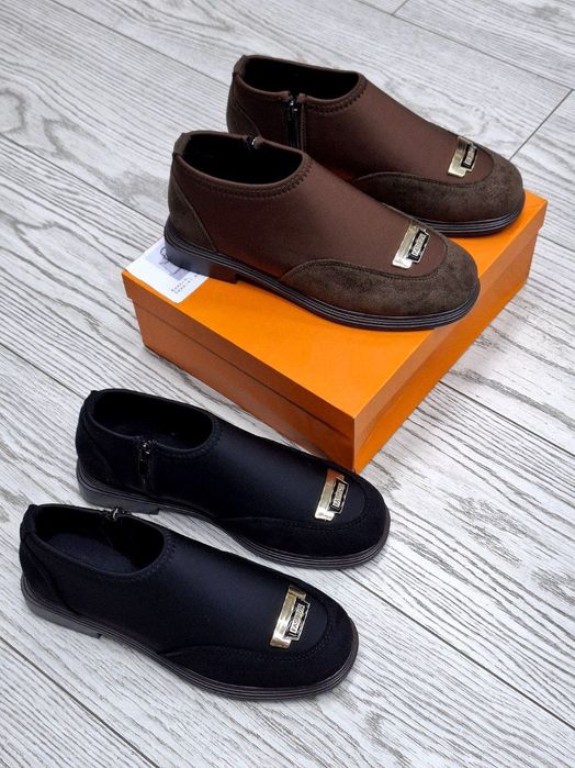 С мех в наличии есть