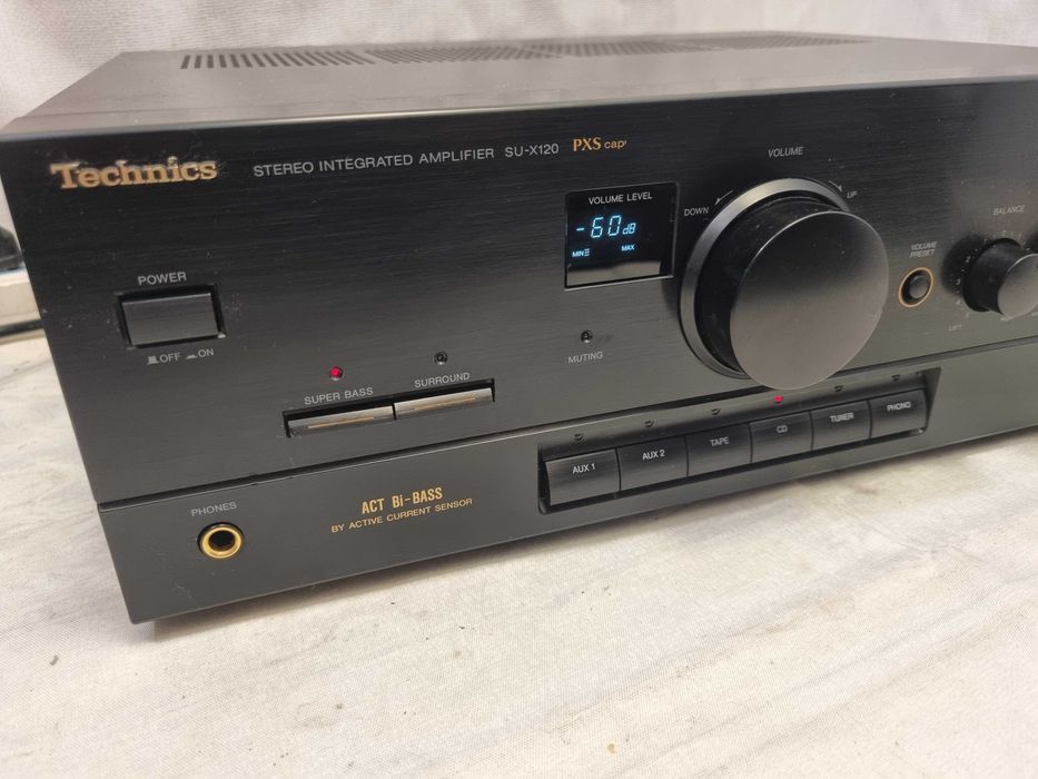 Statie amplificator Technics SU-X120 PXS cap