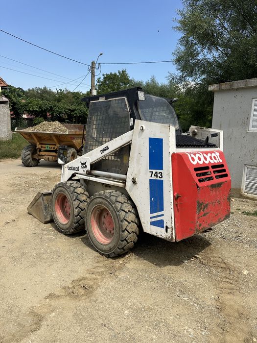 Vand Miniincarcator Bobcat 743