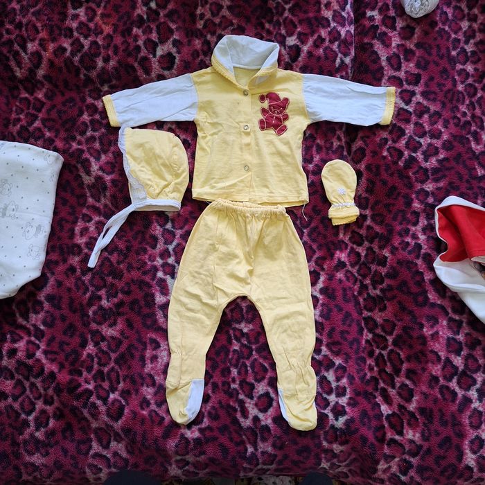 Продам детские вещи от 0 до 4 месяцев