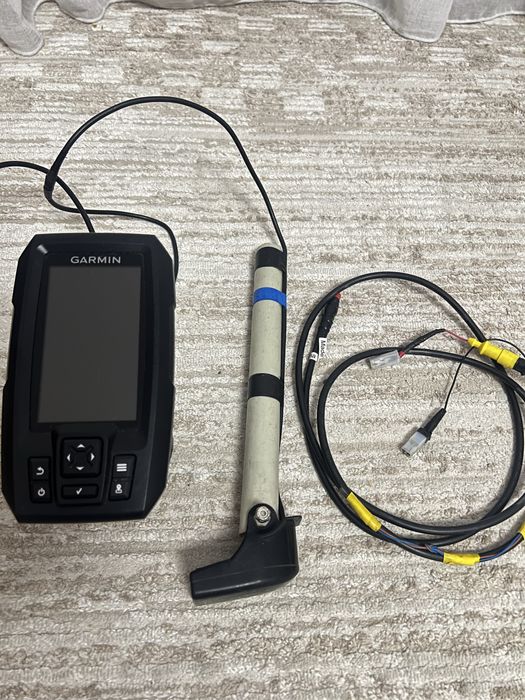 Эхолот Garmin striker plus 4