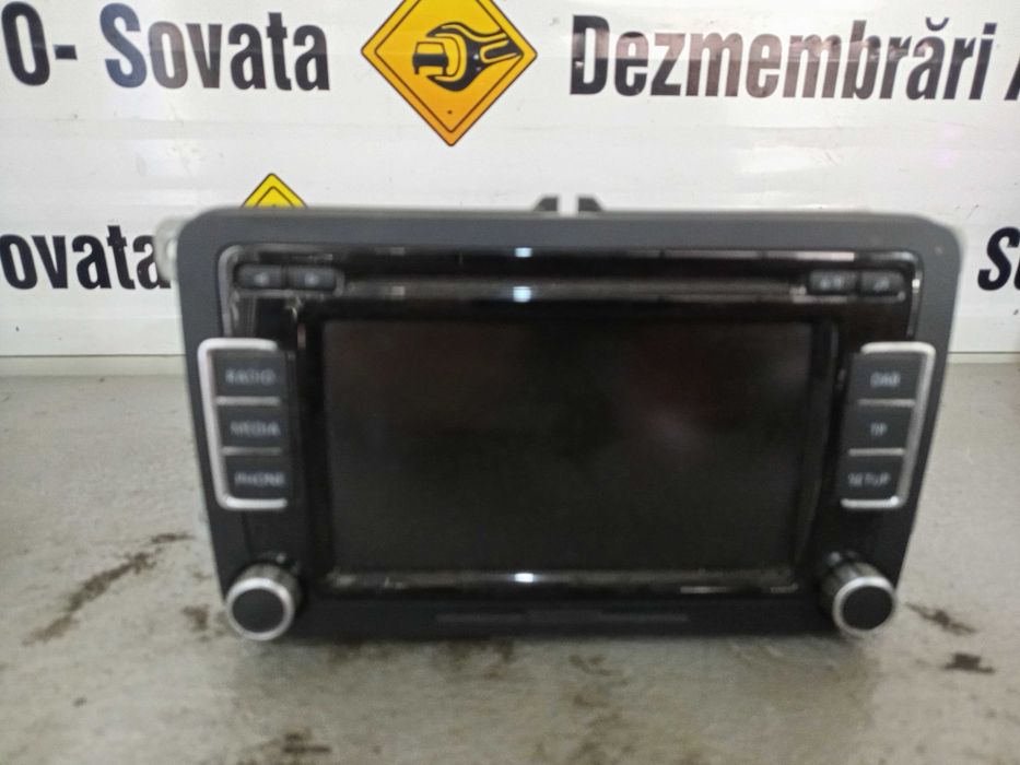 Radio CD Player cod 3C8035195A. Este pentru Seat Toledo  2012 - 2015