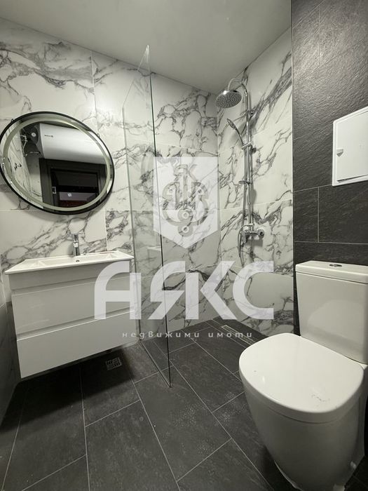 Двустаен апартамент в кв. Малинова долина