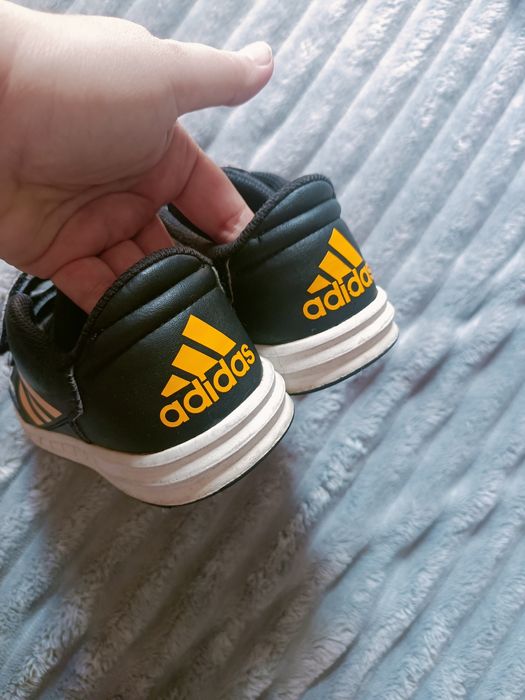 Маратонки  Adidas