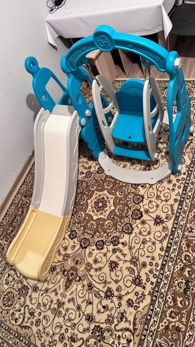 Продам детский игровой комплекс (горка + качели).