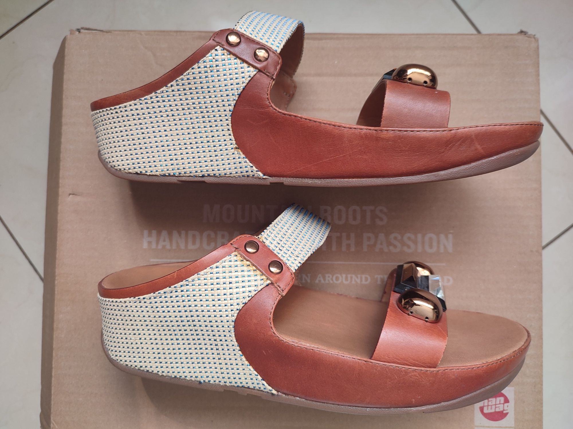 Fitflop дамски чехли естествена кожа