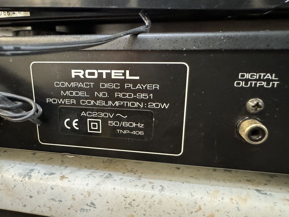 Rotel RCD-951  RT-950bx