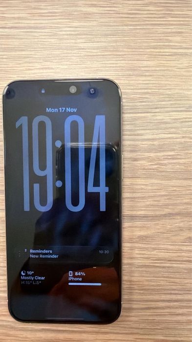 Iphone 15 pro max 256 white