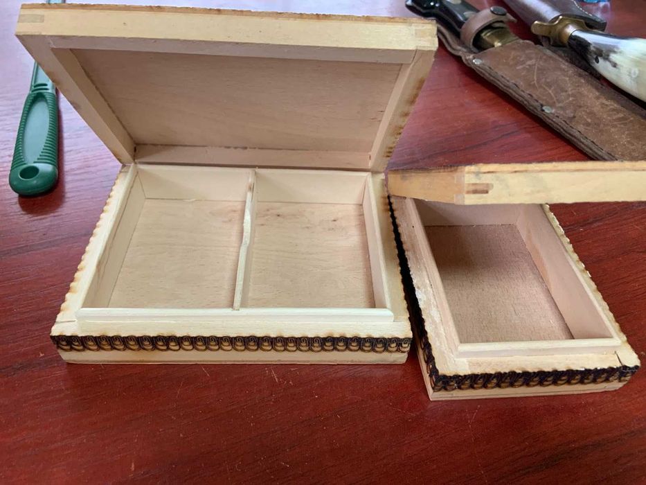 Дървени кутии шах,бридж ,карти пирограф рисунък от соца нови опаковани