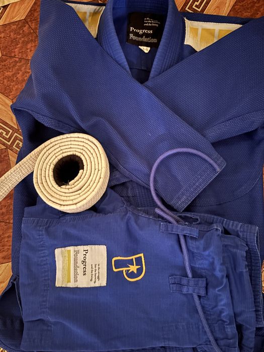 Кимоно для джиу джитсу и дзюдо