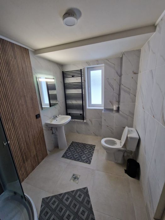 Pensiunea Tiatim/Cazare 2 camere cu bai proprii/ Foisor/Gratar/