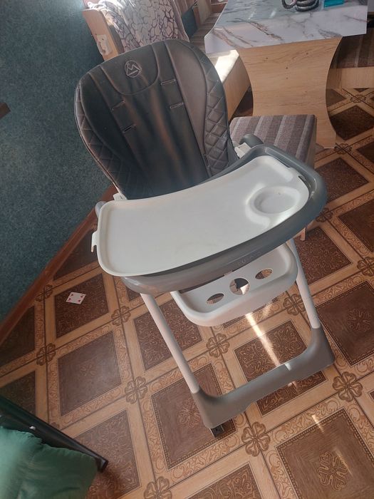 Стул для кормления